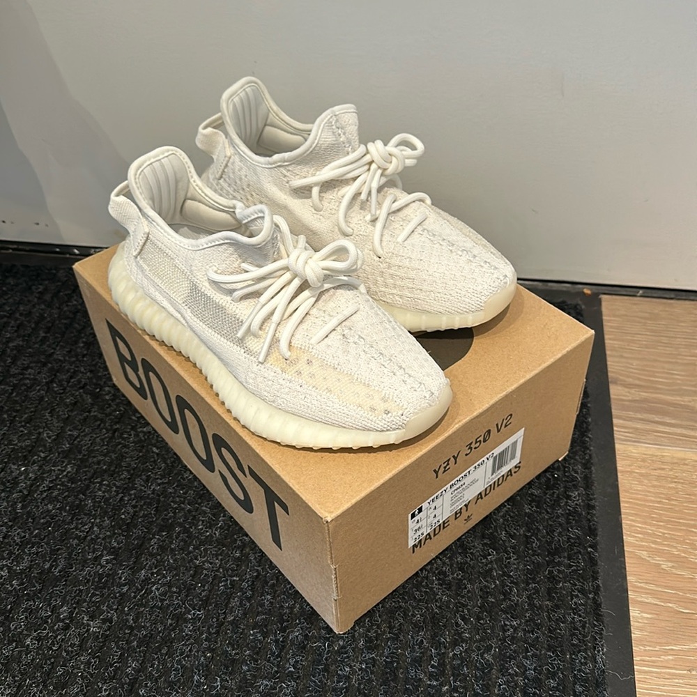 Adidas Yeezy Boost 350 v2 Bone/White Brand New Never Worn - Womens 5.5 / 36